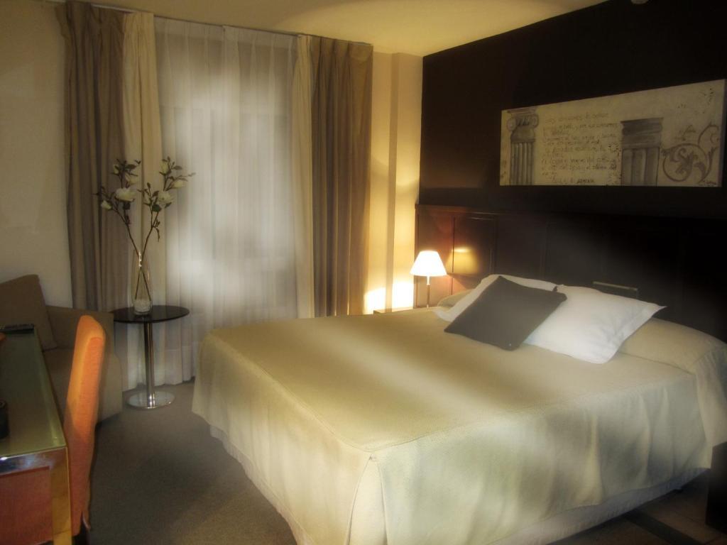 Hotel Villa De Utrillas Номер фото