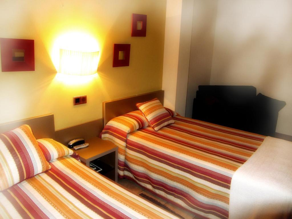Hotel Villa De Utrillas Номер фото