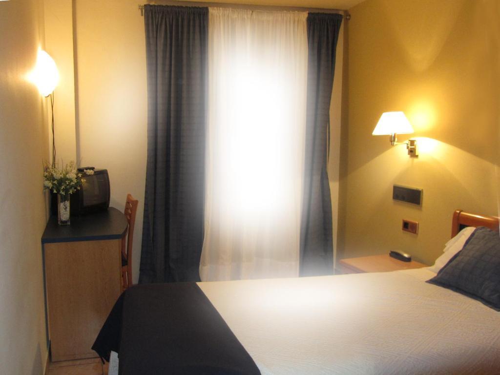 Hotel Villa De Utrillas Номер фото